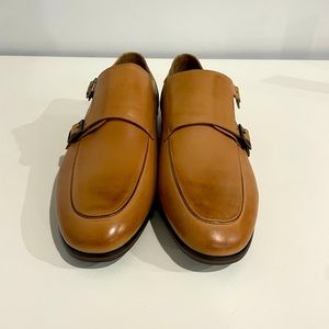 Krusdan brown men’s dress shoes. Like new!